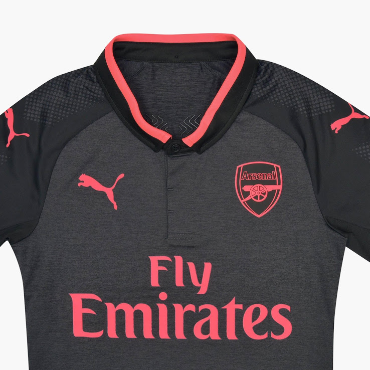arsenal pink kit