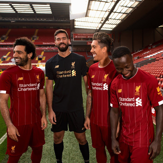 lfc junior goalkeeper kit